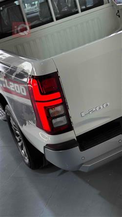 ميتسوبيشي L200